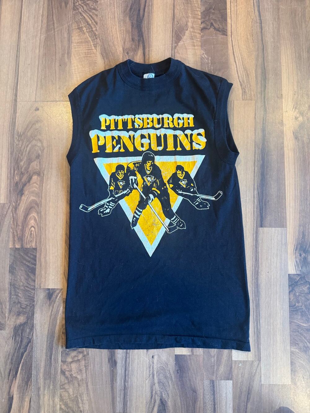 Pittsburg Penguins Sleeveless Size Medium